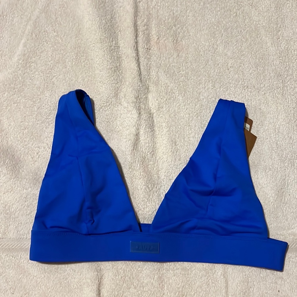 Skims Swim Plunge Bikini Top
